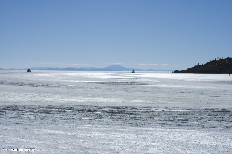 4x4 à l'approche de l'Isla Incahuasi